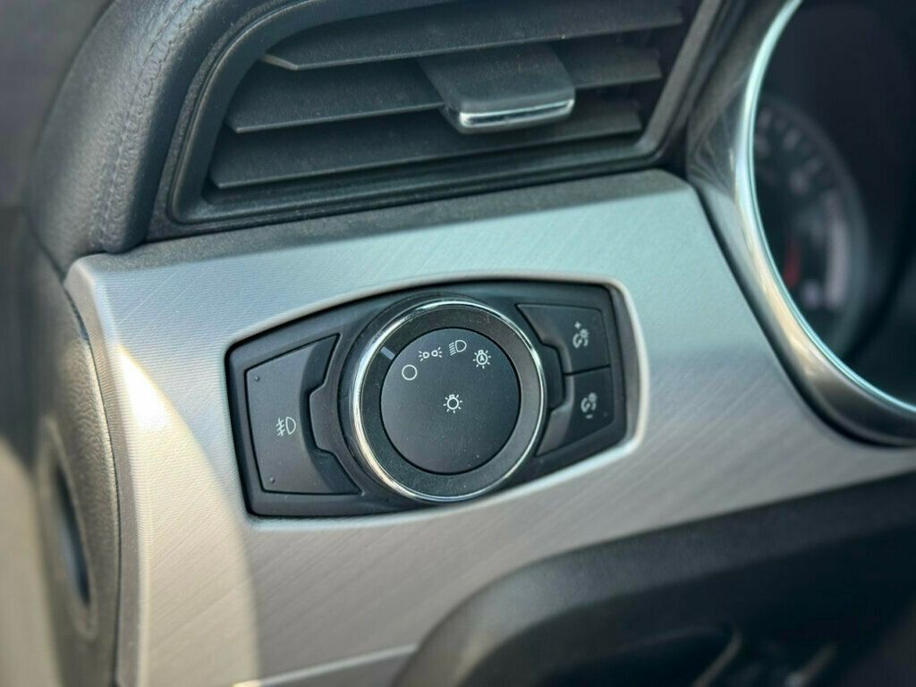 2021 Ford Mustang EcoBoost photo 22