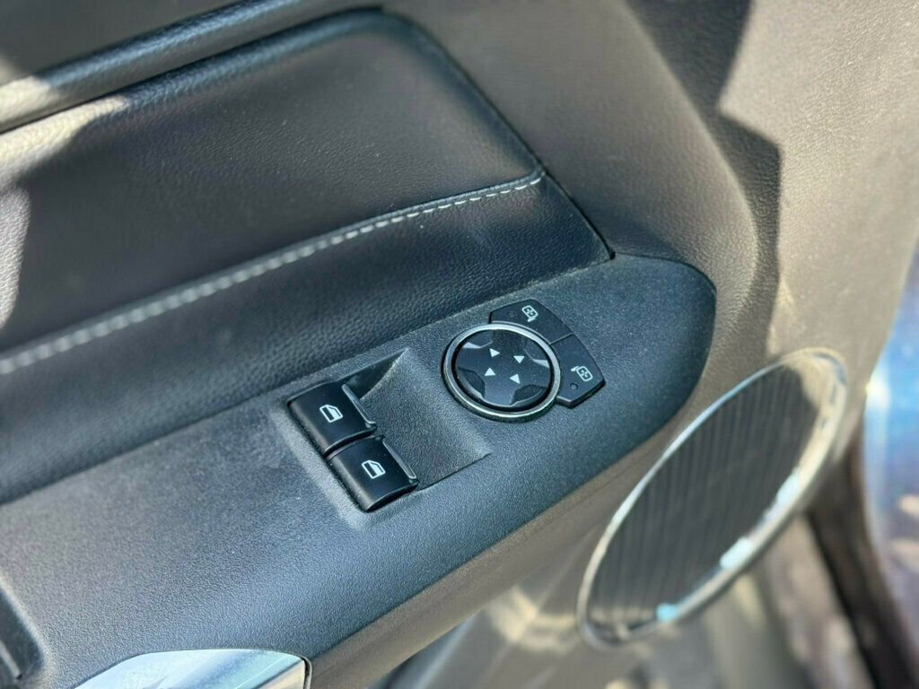 2021 Ford Mustang EcoBoost photo 23