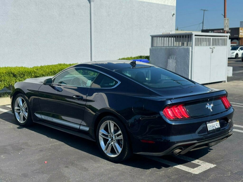 2021 Ford Mustang EcoBoost photo 7