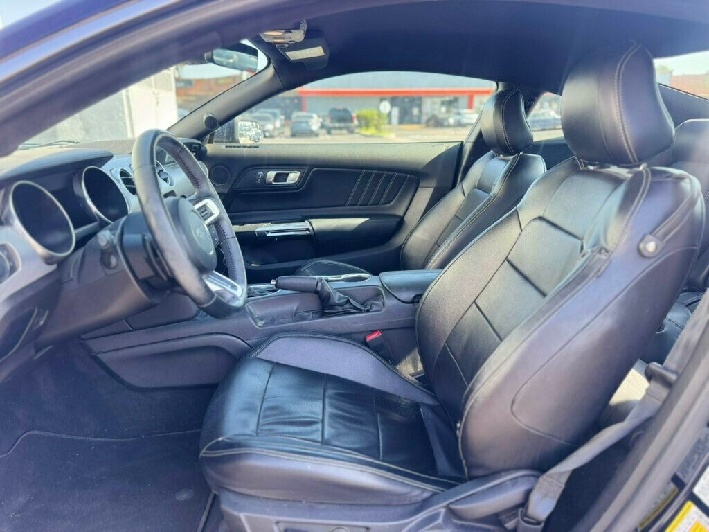 2021 Ford Mustang EcoBoost photo 8