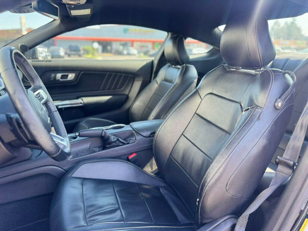 2021 Ford Mustang EcoBoost photo 9