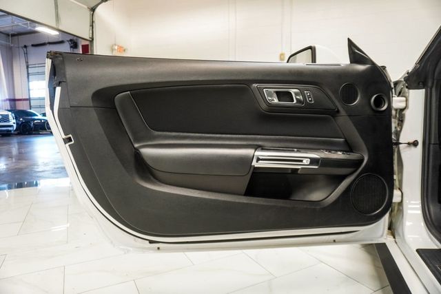 2021 Ford Mustang EcoBoost Fastback - 23035737 - 10