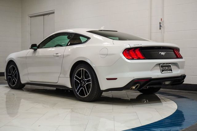 2021 Ford Mustang EcoBoost Fastback - 23035737 - 26