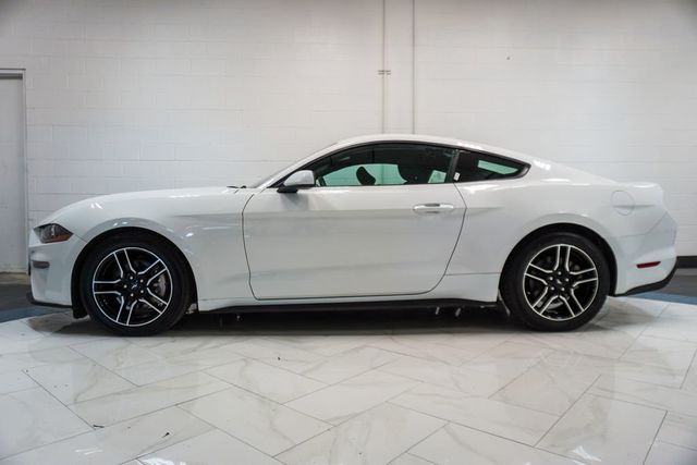 2021 Ford Mustang EcoBoost Fastback - 23035737 - 27