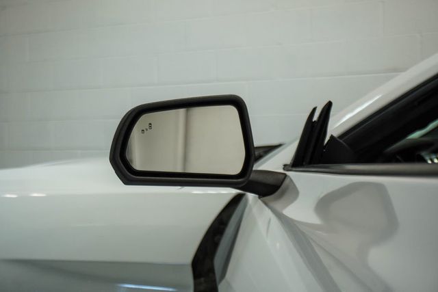 2021 Ford Mustang EcoBoost Fastback - 23035737 - 34