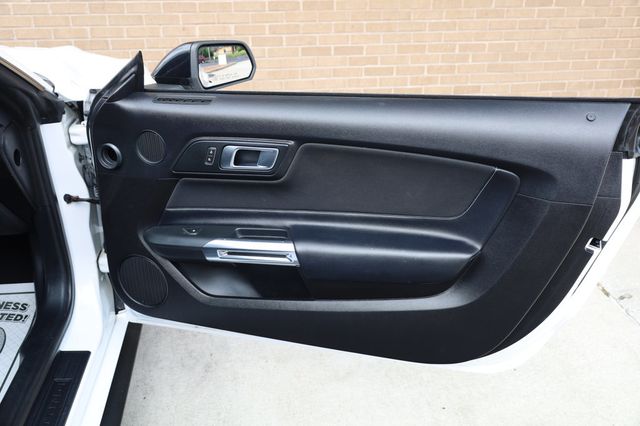 2021 Ford Mustang EcoBoost Fastback - 22903045 - 17