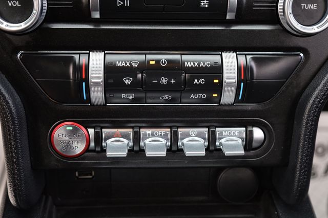 2021 Ford Mustang EcoBoost Fastback - 22903045 - 30