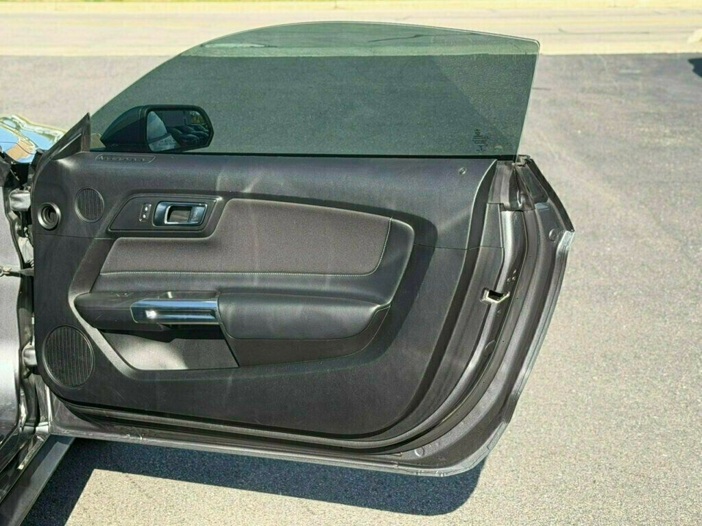 2021 Ford Mustang EcoBoost Fastback - 23025059 - 20