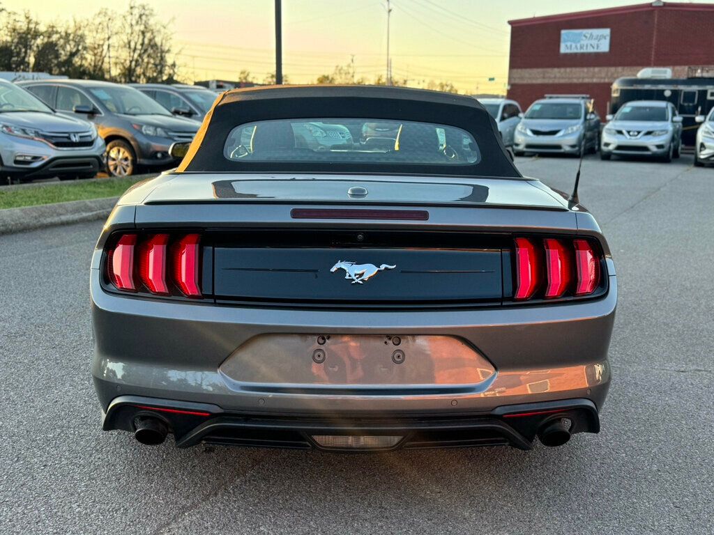 2021 Ford Mustang EcoBoost Convertible photo 4