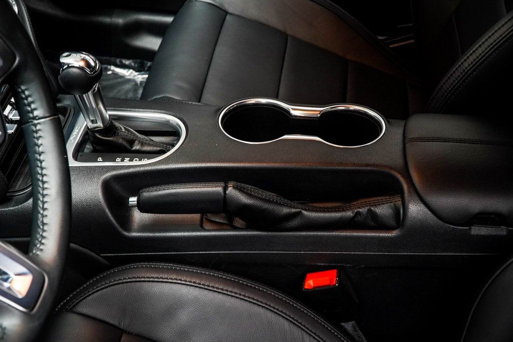 2021 Ford Mustang GT photo 16