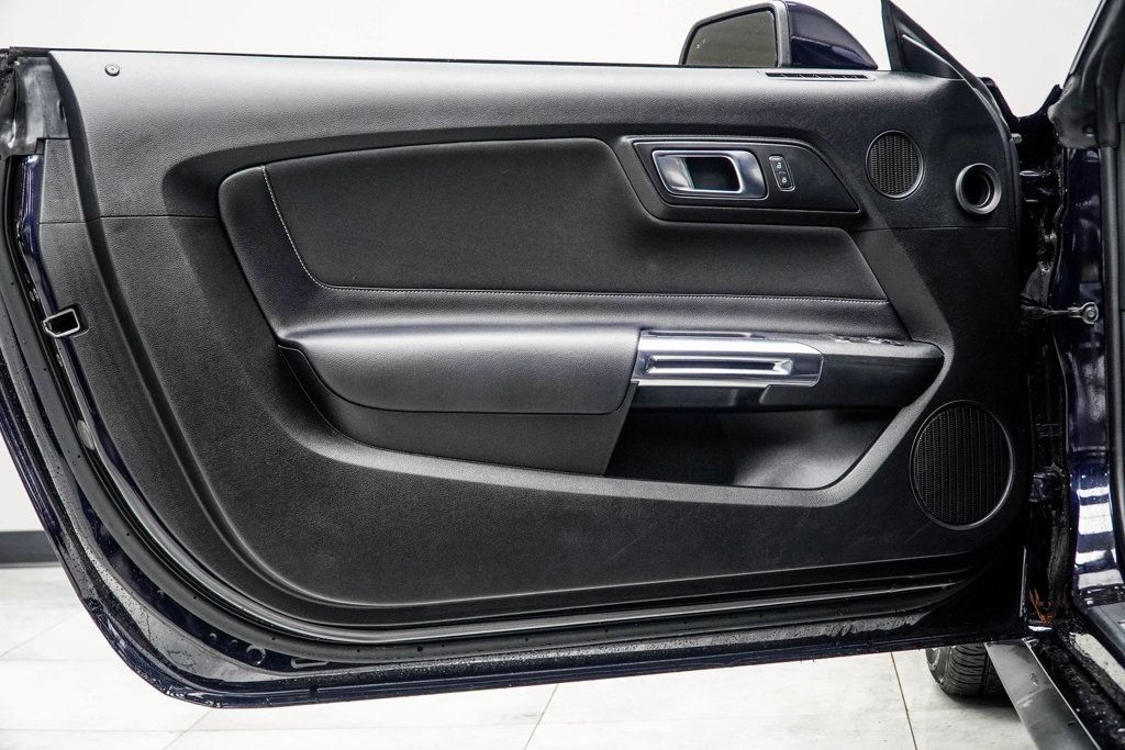 2021 Ford Mustang GT photo 27