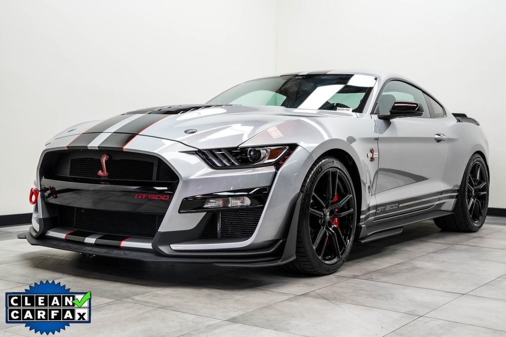 Ford Mustang photo 7