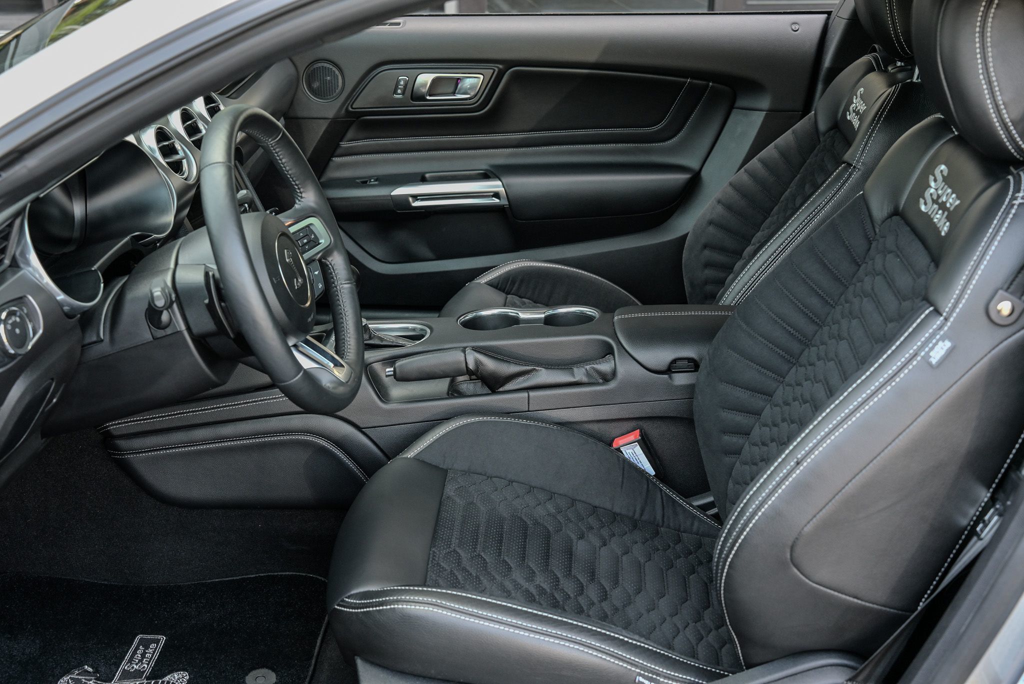 2021 Ford Mustang Shelby photo 25
