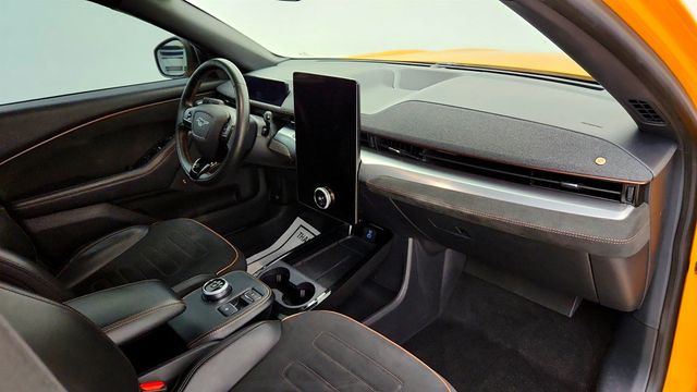 2021 Ford Mustang Mach-E GT AWD - 23035185 - 23
