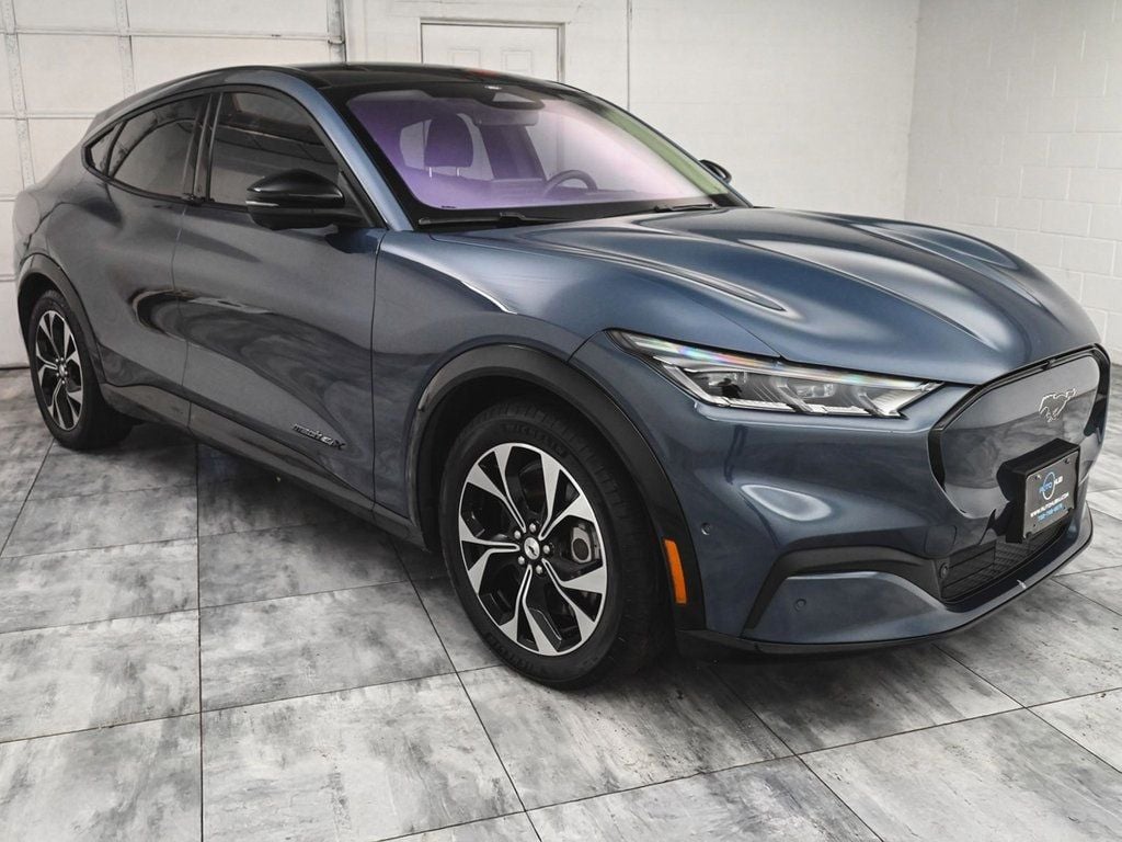 2021 Ford Mustang Mach-E Premium photo 3