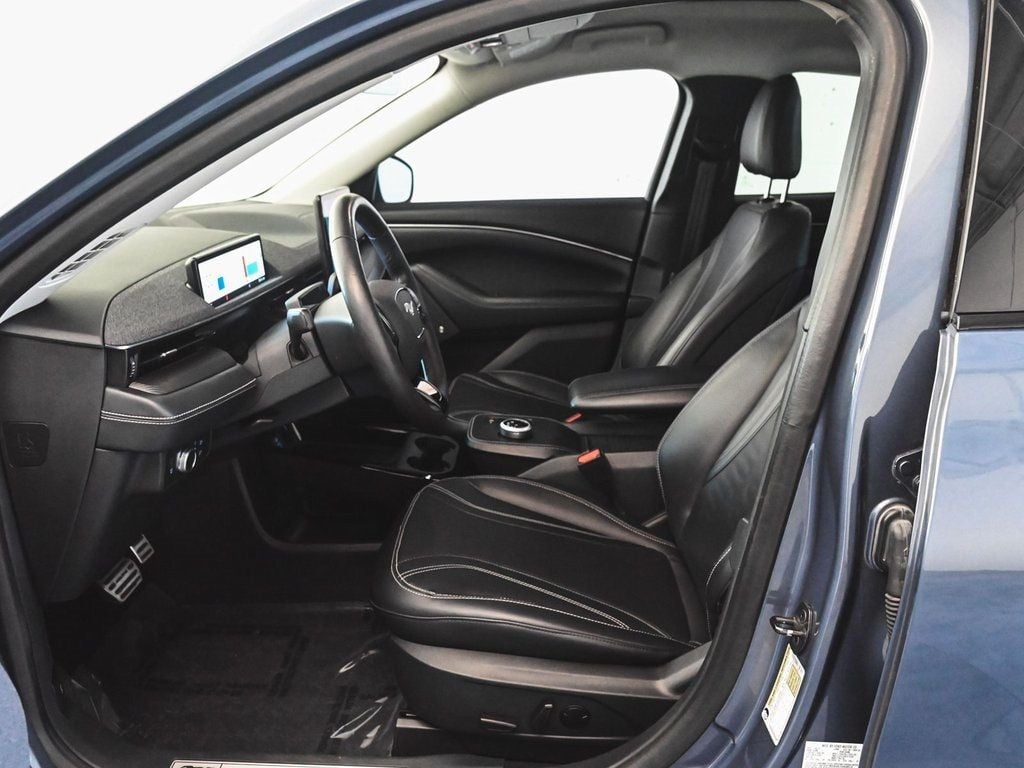 2021 Ford Mustang Mach-E Premium photo 27