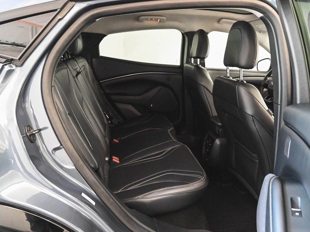 2021 Ford Mustang Mach-E Premium photo 30