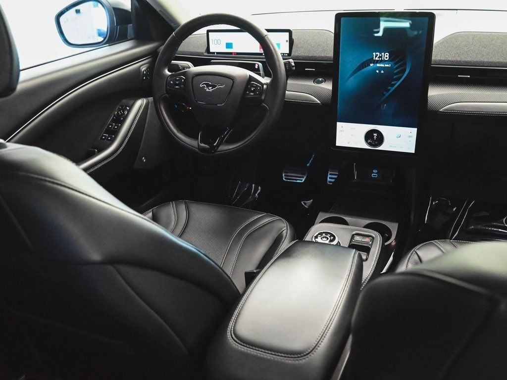 2021 Ford Mustang Mach-E Premium photo 31