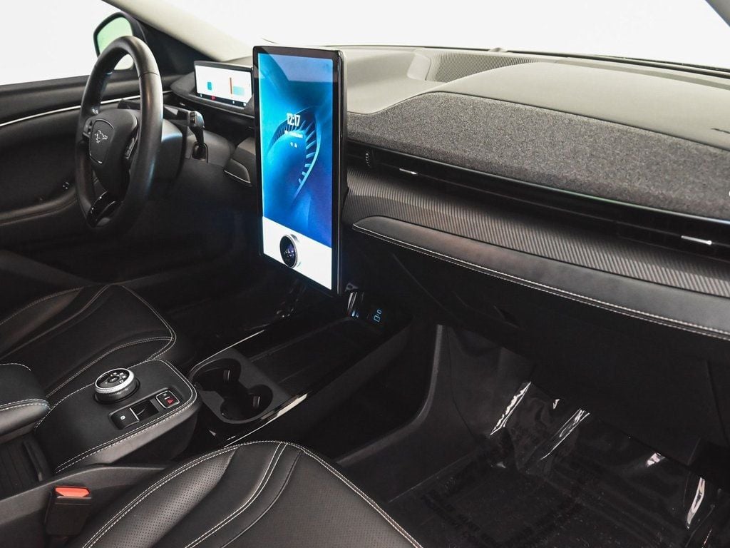 2021 Ford Mustang Mach-E Premium photo 33
