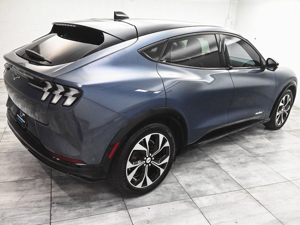 2021 Ford Mustang Mach-E Premium photo 6