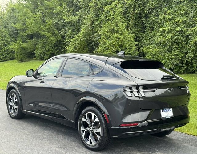 2021 Ford Mustang Mach-E Premium AWD - 23064184 - 4