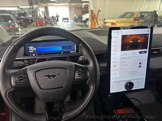 2021 Ford Mustang Mach-E Premium AWD - 22890796 - 3