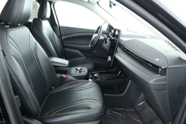2021 Ford Mustang Mach-E Premium AWD - 22897876 - 21
