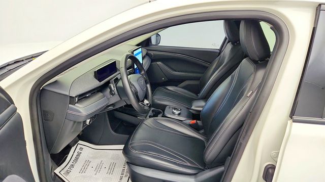 2021 Ford Mustang Mach-E Premium AWD - 22972391 - 19