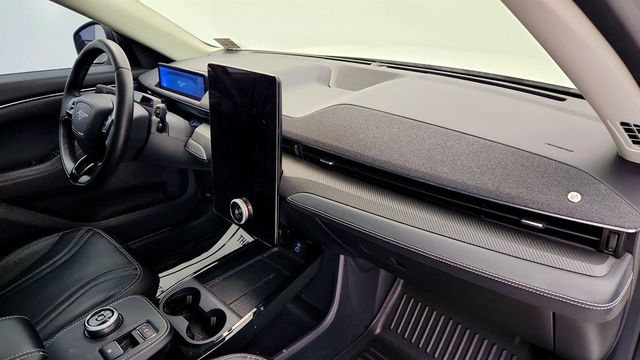 2021 Ford Mustang Mach-E Premium AWD - 22972407 - 23