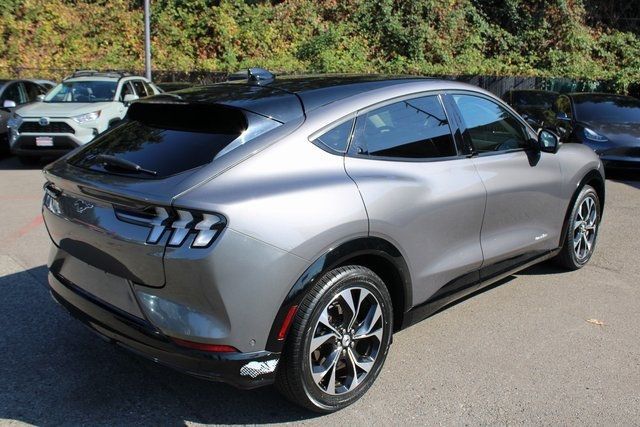 2021 Ford Mustang Mach-E Premium photo 3