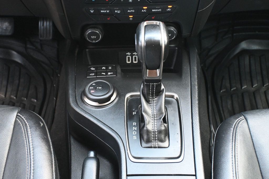 Ford Ranger photo 15
