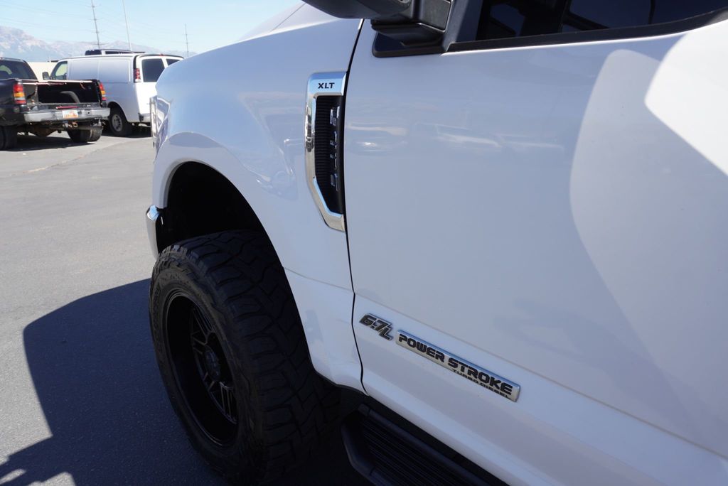 2021 Ford SUPER DUTY F-250 XLT - 23041173 - 16