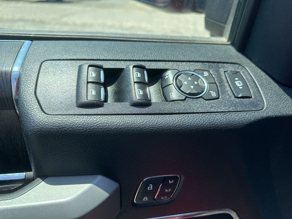 2021 Ford Super Duty F-250 SRW Lariat Ultimate FX4 - 23023093 - 26