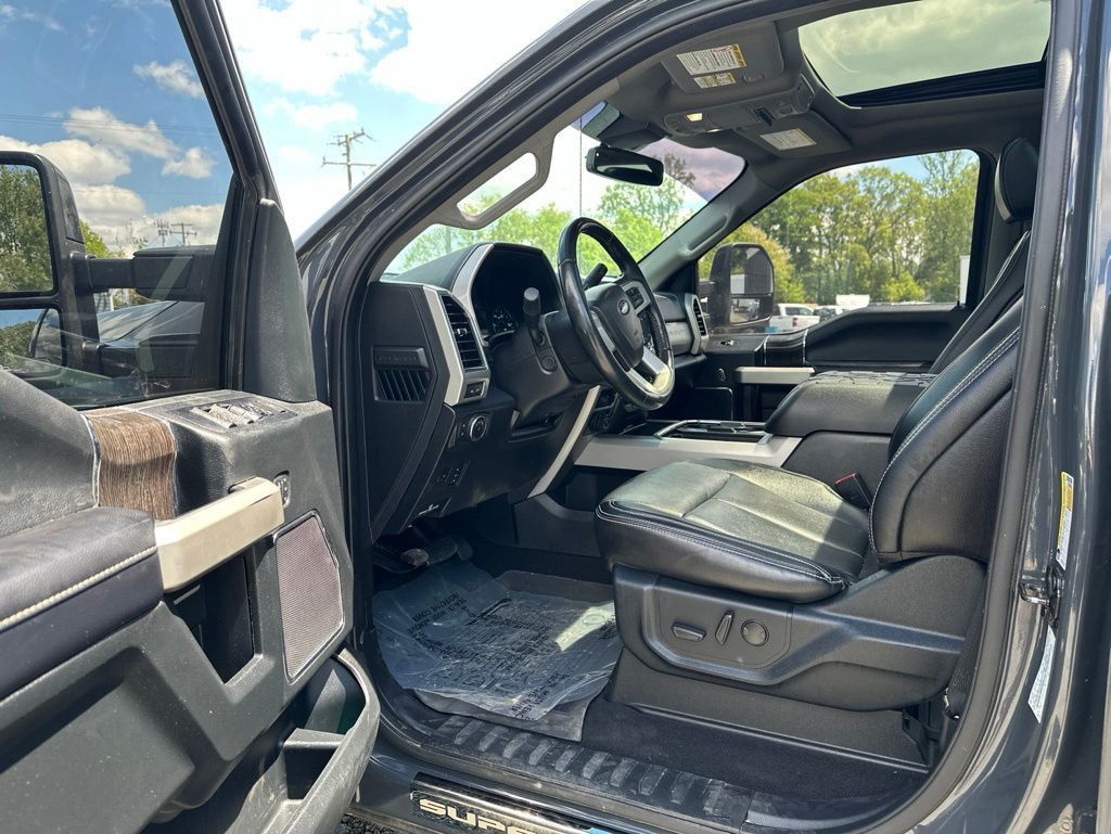 2021 Ford Super Duty F-250 SRW Lariat Ultimate FX4 Black Pack - 23018271 - 24