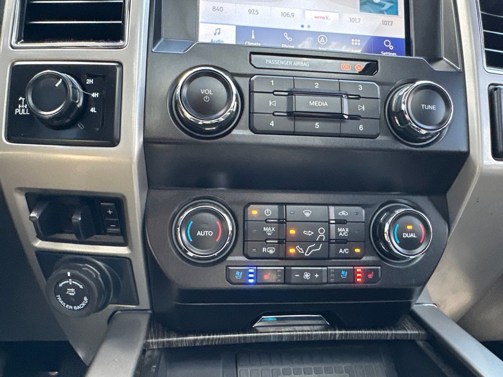 2021 Ford Super Duty F-250 SRW Lariat Ultimate FX4 Black Pack - 23018271 - 32