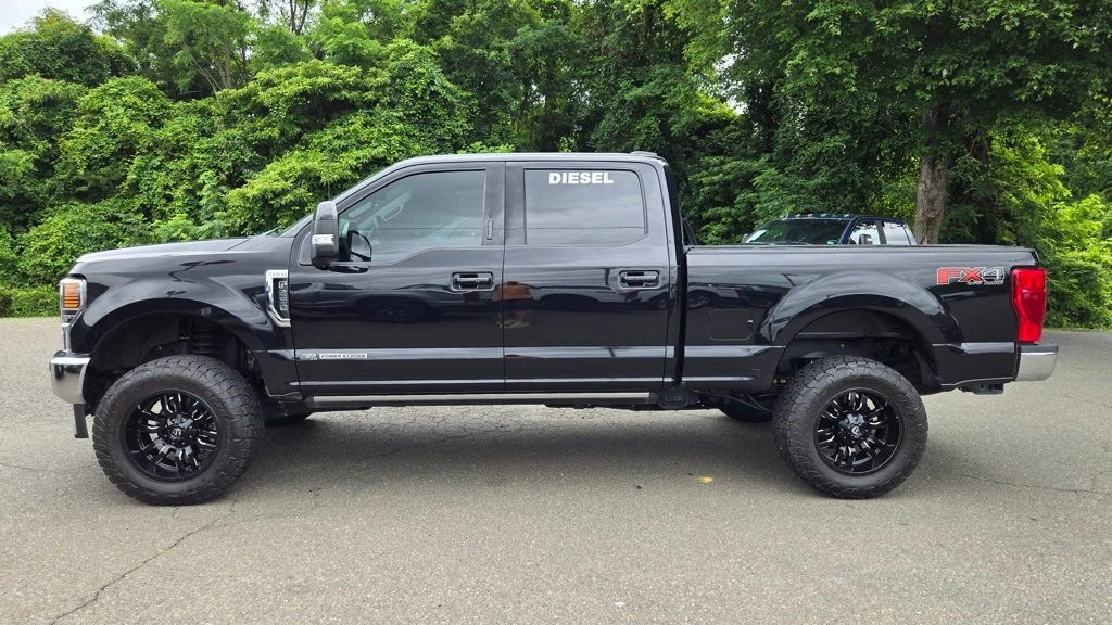 2021 Ford F-250 Lariat FX4 photo 4