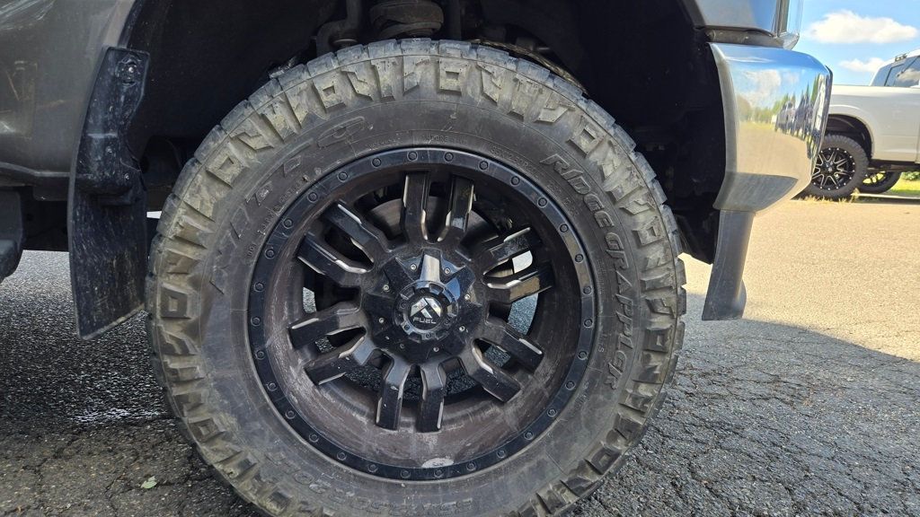 2021 Ford F-250 Lariat FX4 photo 7
