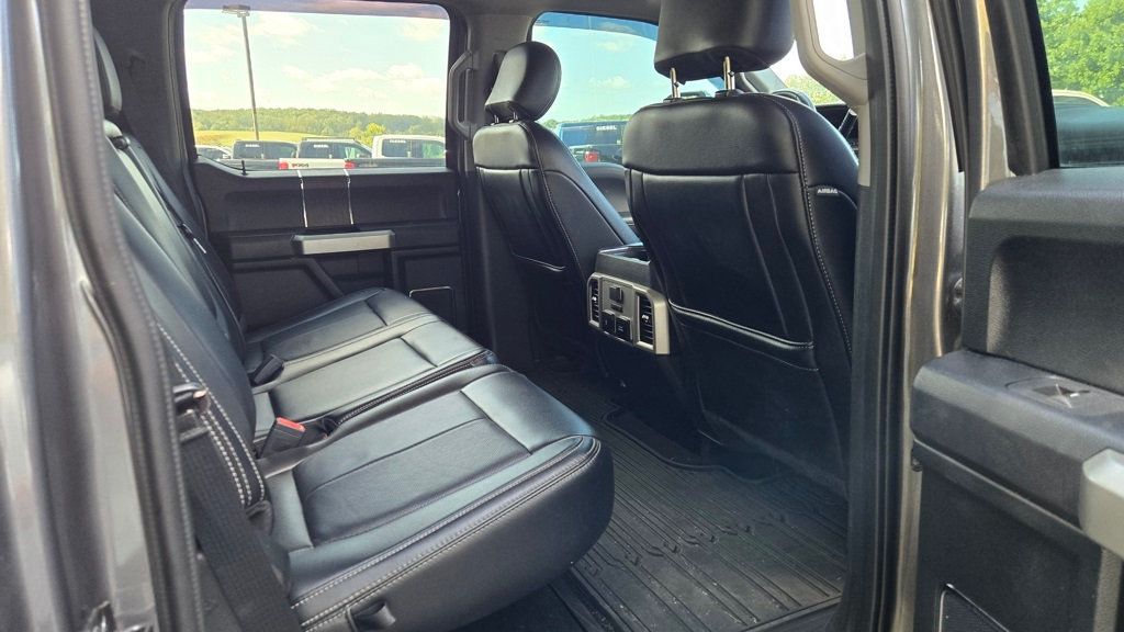 2021 Ford F-250 Lariat FX4 photo 17