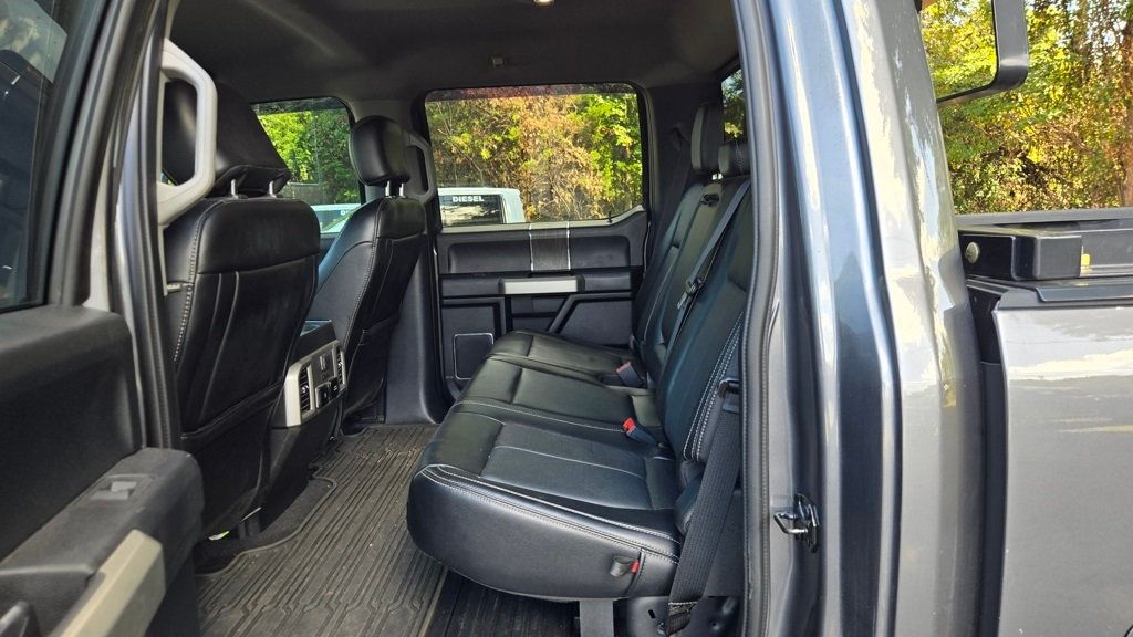 2021 Ford F-250 Lariat FX4 photo 18