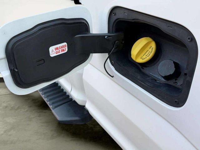 2021 Ford Super Duty F-250 SRW XL 4x4 4dr Crew Cab 6.8 ft. SB Pickup - 22986265 - 18