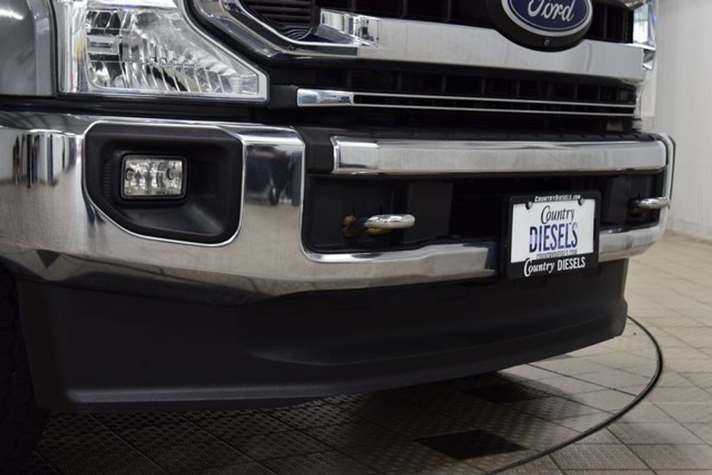 2021 Ford F-250 XLT FX4 photo 9