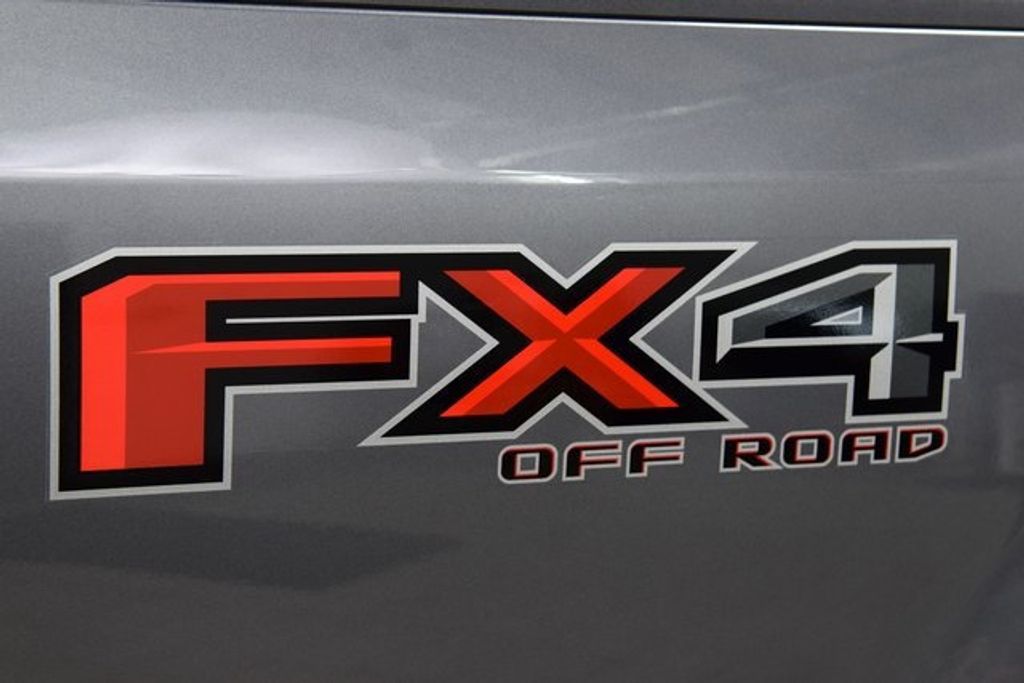 2021 Ford F-250 XLT FX4 photo 17