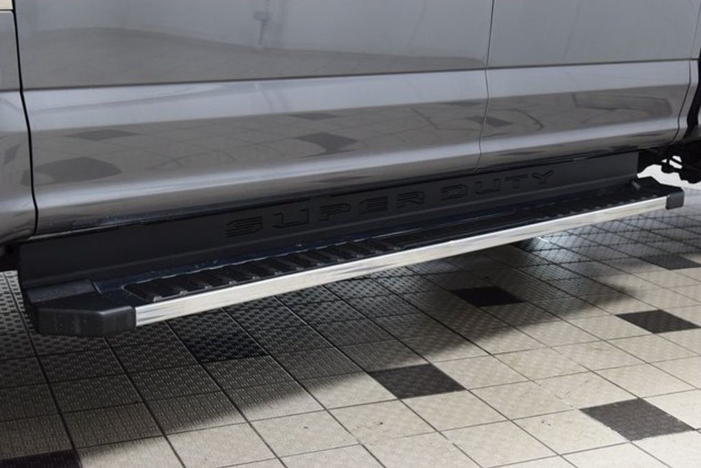 2021 Ford F-250 XLT FX4 photo 19