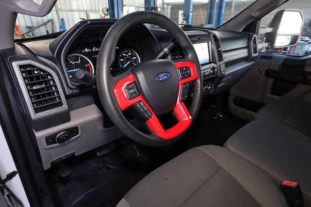 2021 FORD Super Duty F-350 DRW XL STX 4WD Crew Cab 8' Box - 23056461 - 19