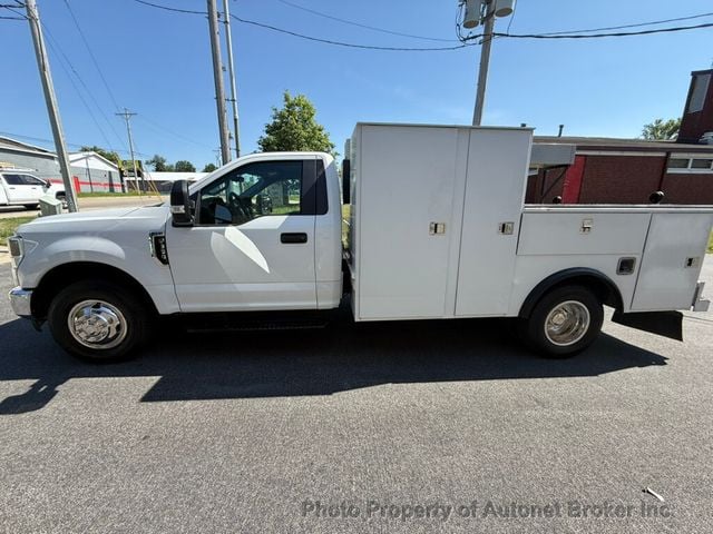 2021 Ford Super Duty F-350 DRW Cab-Chassis 7.3L V8 Gas-Reading Utility-1 Owner Corporate Owned - 23034622 - 3