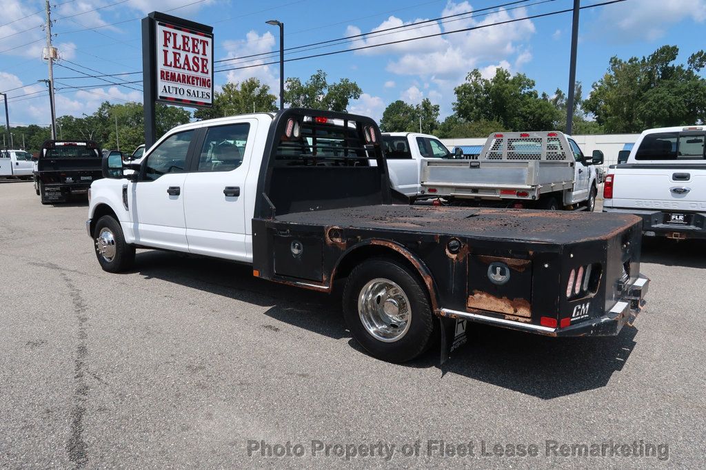 2021 Ford Super Duty F-350 DRW Cab-Chassis F350S/D  2WD Crew Cab 10' Flatbed DRW GAS - 22556202 - 2