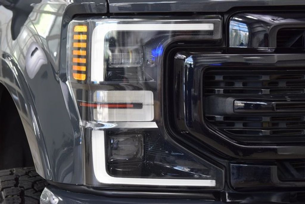 2021 Ford F-350 Lariat photo 9