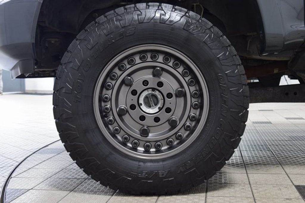 2021 Ford F-350 Lariat photo 22