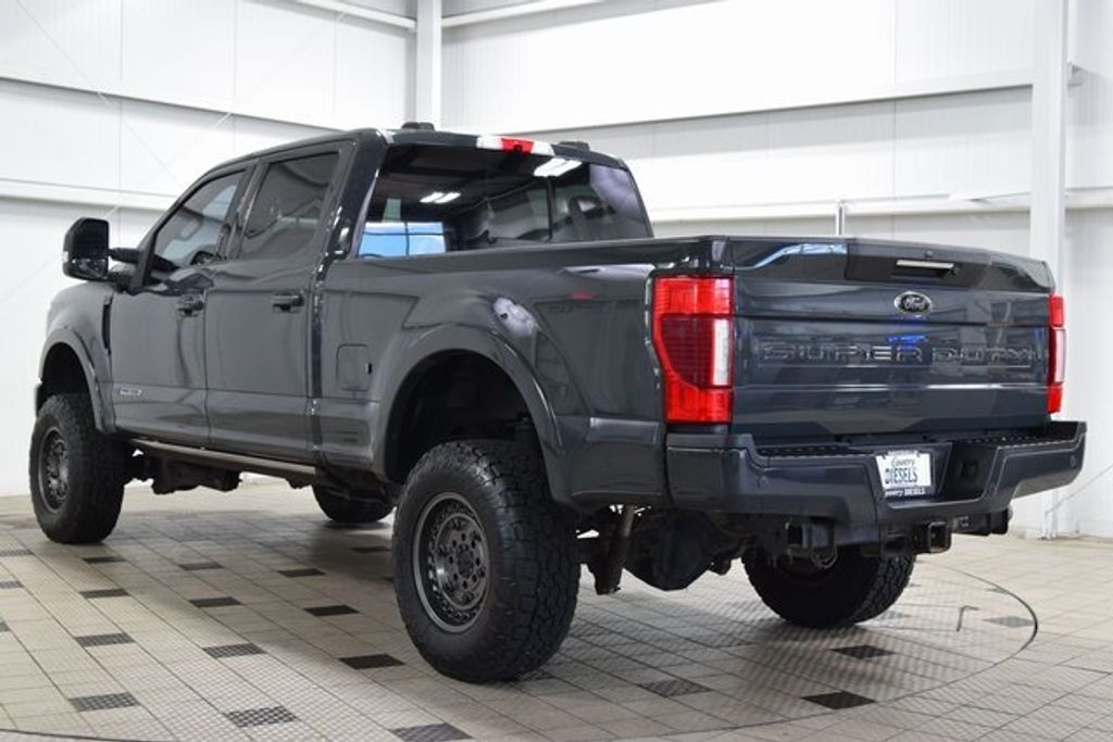 2021 Ford F-350 Lariat photo 4