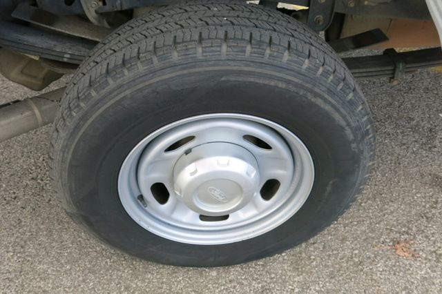 2021 Ford Super Duty F-350 SRW XL 2WD Reg Cab 8' Box - 22941686 - 33